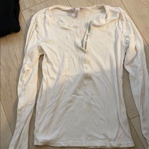 Gap body sleepwear top. Crème. Size small.